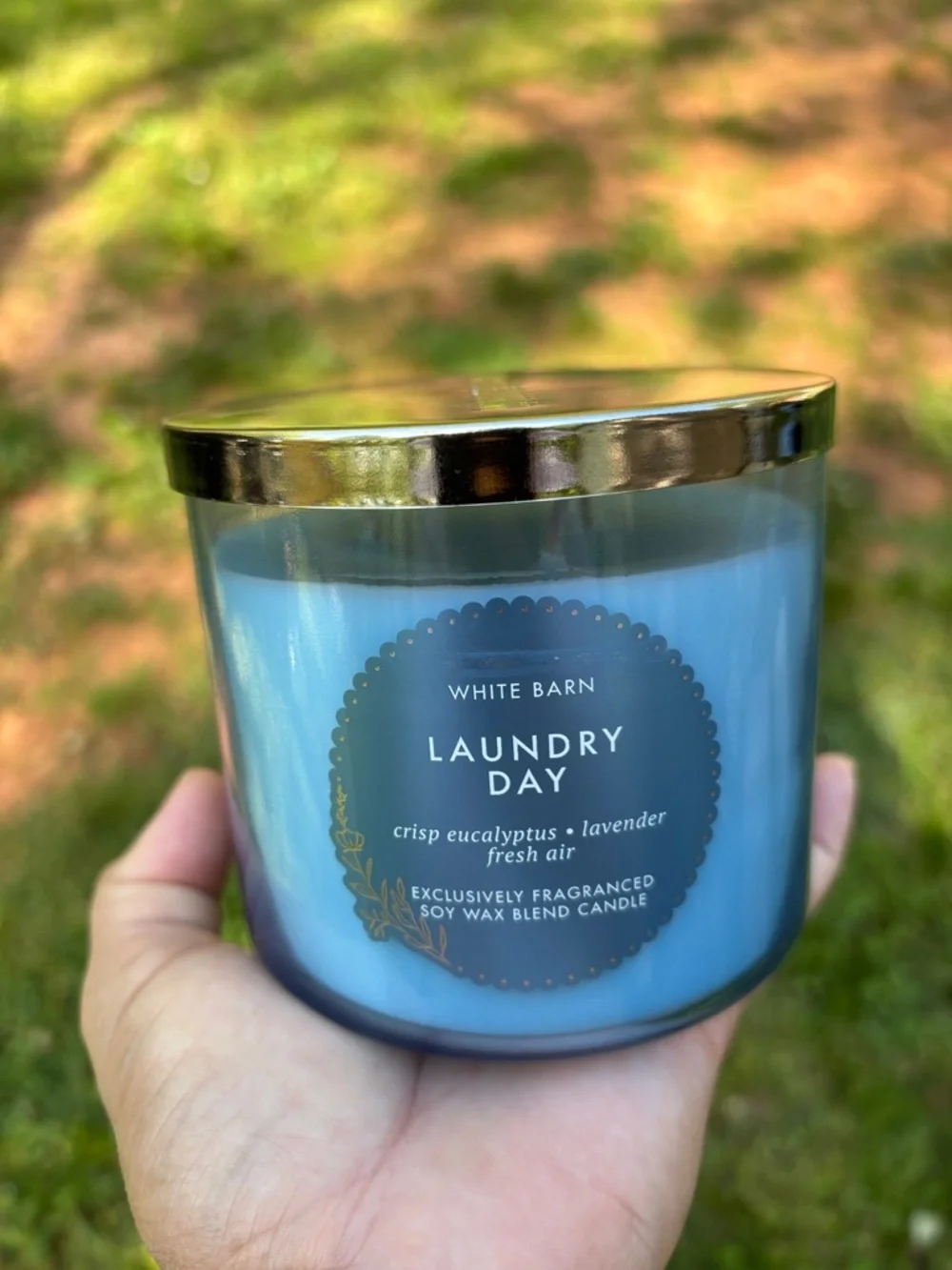 White Barn Laundry Day Candle - Blue with Gold Trim - Picture 7 of 11